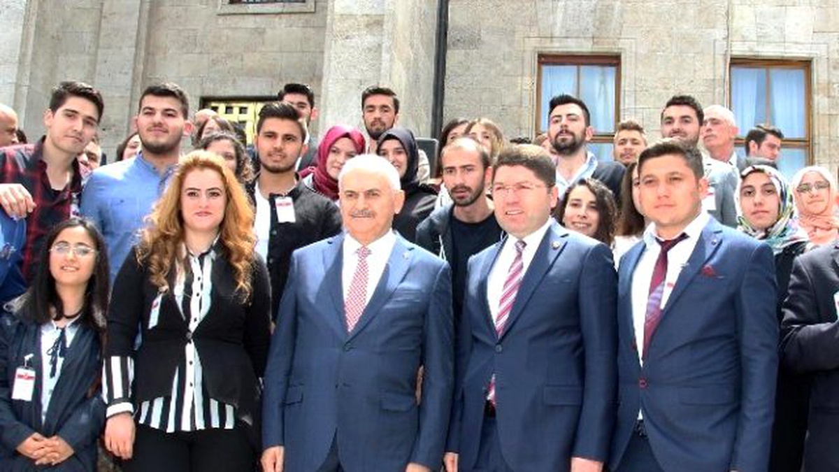 Bü Öğrencileri Başbakan Yıldırım ve Milletvekili Tunç ile Görüştü