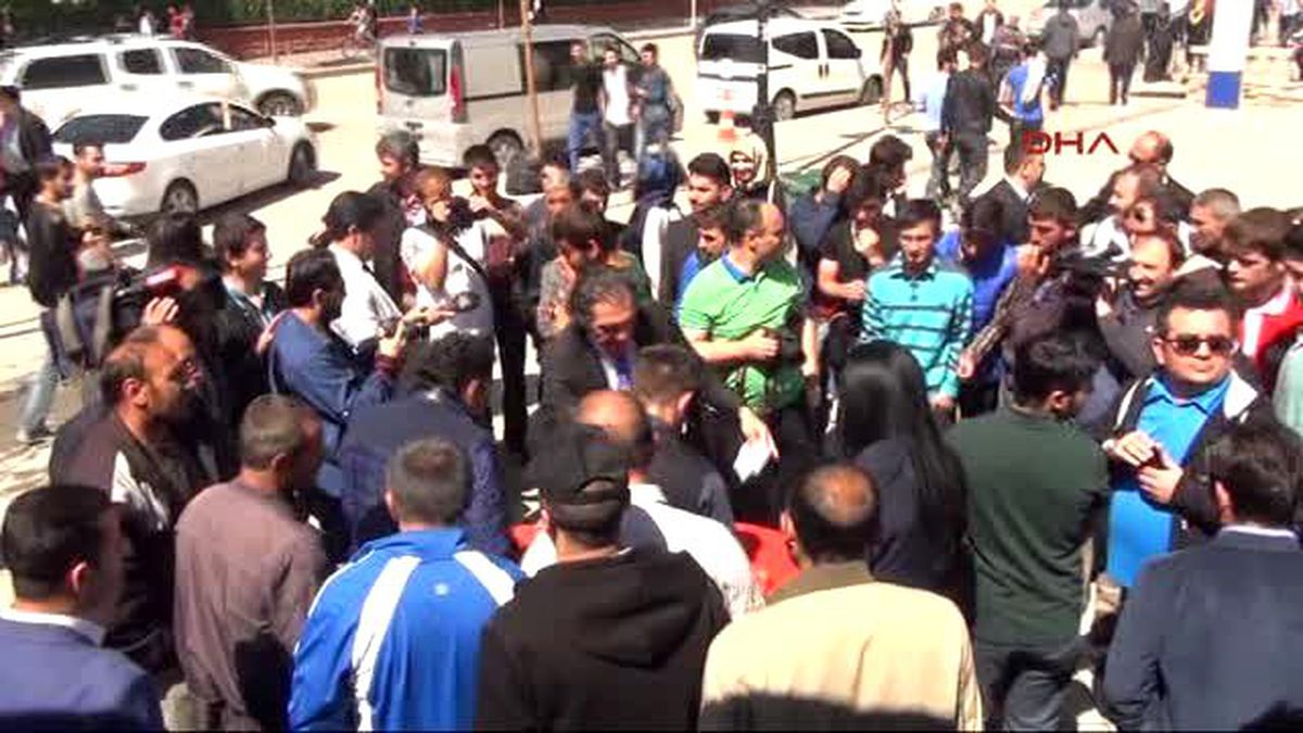 Erzurum - 3 Dakikada 4 Bardak Çay İçti