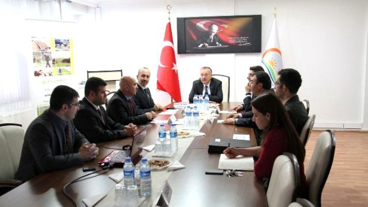 Kars\'ta Hayvan Pazarı Yapımı Protokolü İmzalandı