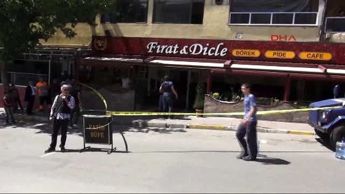 Maltepe\'de Güpegündüz Börekçiyi Kurşunladılar: 3 Yaralı