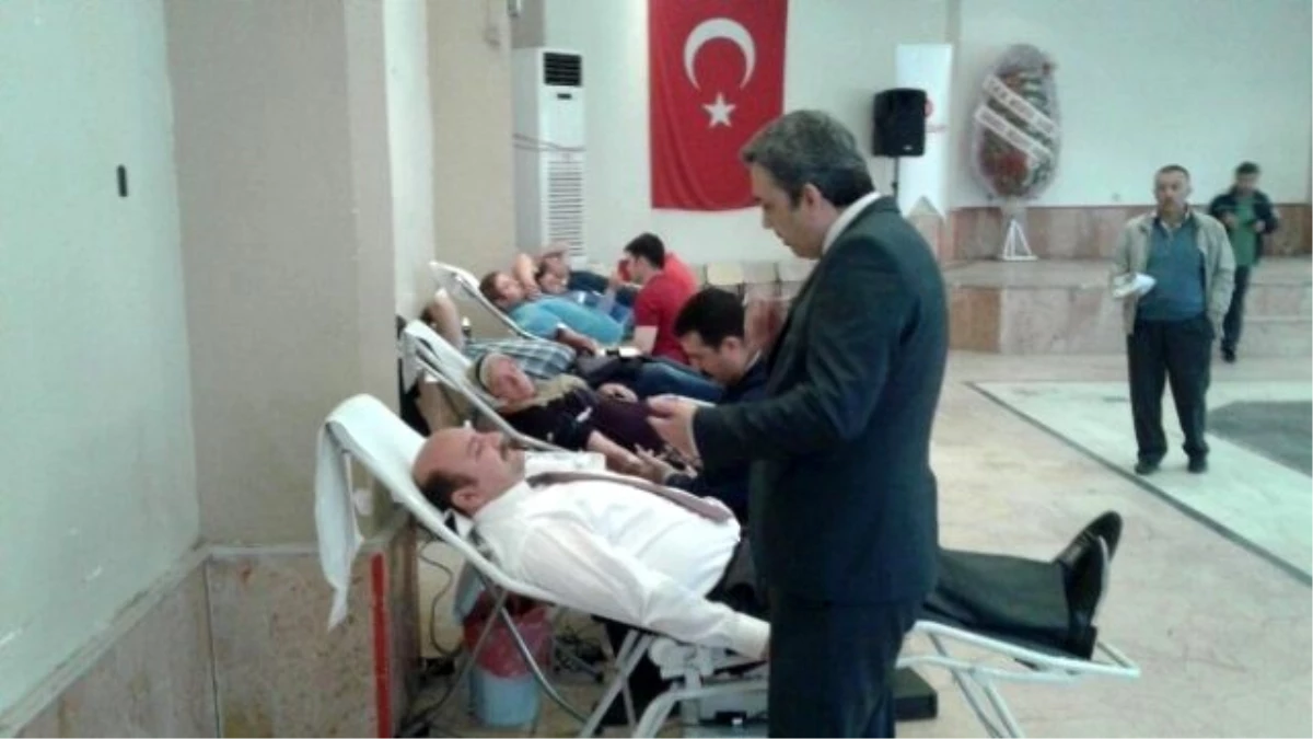 Osmaneli\'deki Kan Bağış Kampanyasına Büyük Katılım