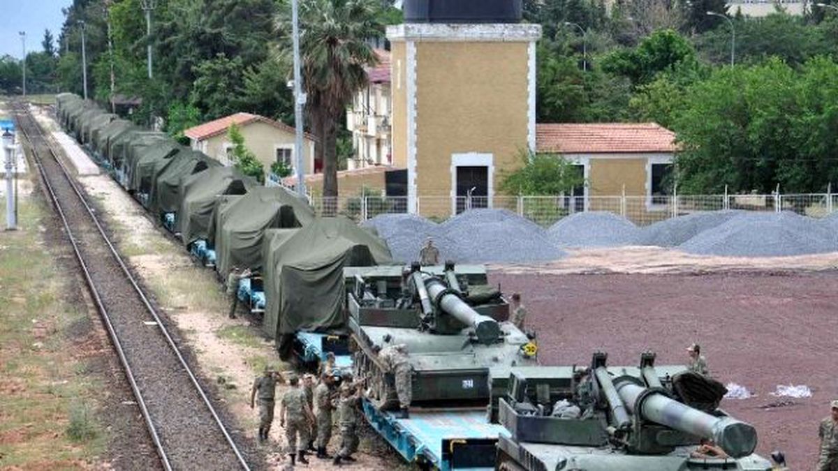 Fırtına Obüsleri Suriye Sınırında