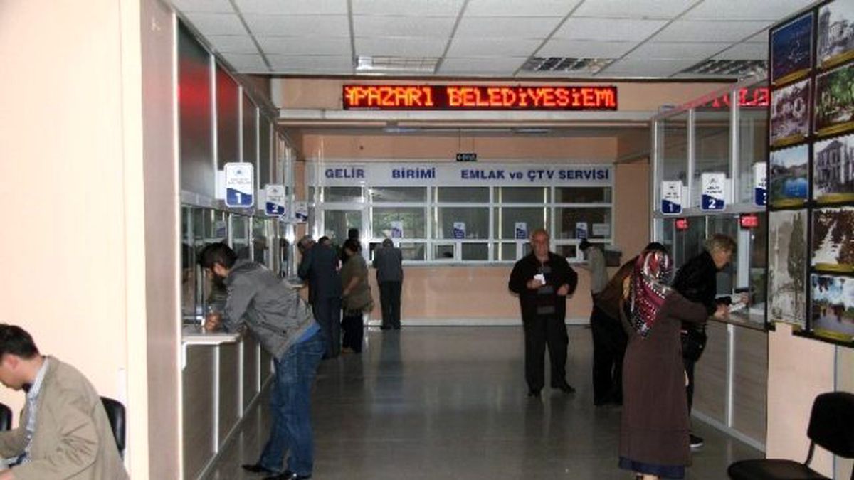 Adapazarı Belediyesi\'nde Vezneler Hafta Sonu Açık