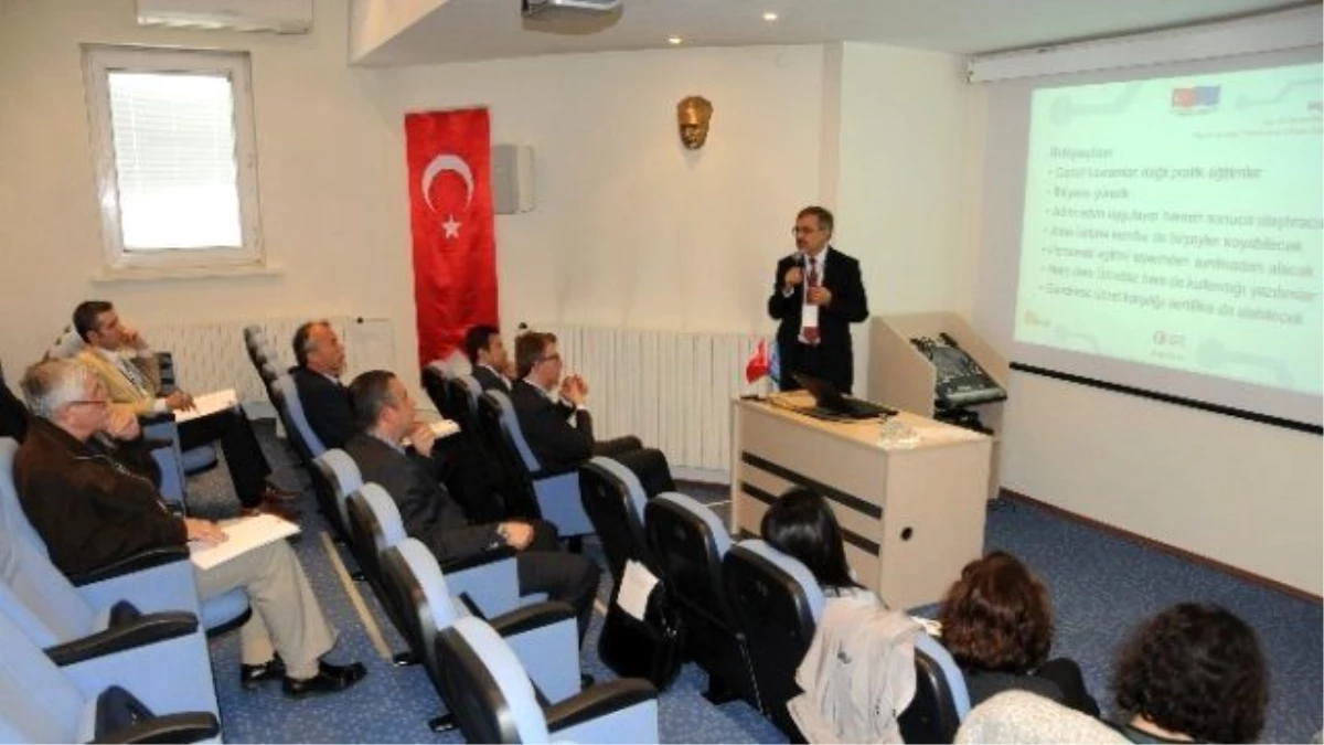 Anadolu Üniversitesi\'nde \'Üniversite ve İş Dünyası İşbirliği\' Toplantısı