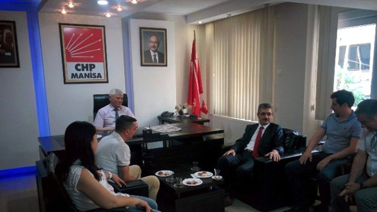 Emniyet Müdüründen CHP\'ye Ziyaret