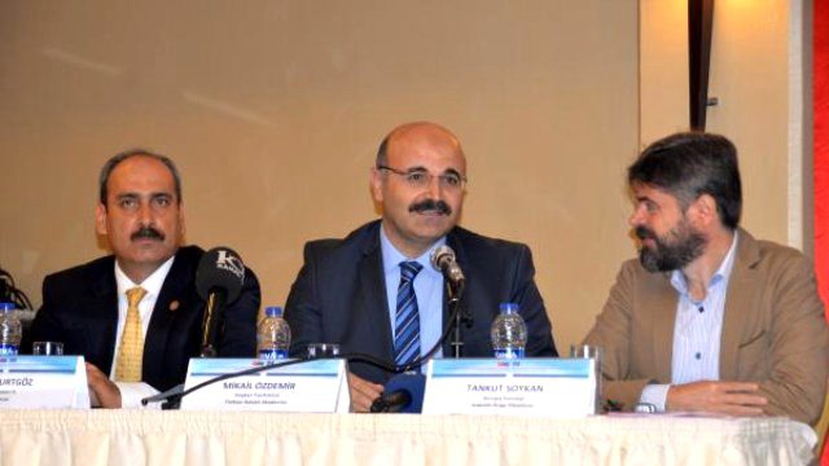Hakim ve Cumhuriyet Savcılarına \'İfade Özgürlüğü\' Eğitimi