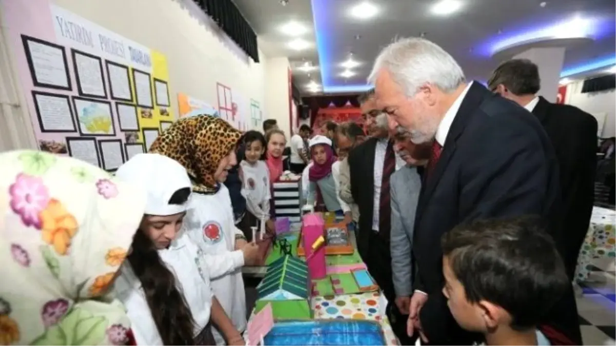 Kütahya Anadolu İmam Hatip Lisesi\'nden Bilim Fuarı