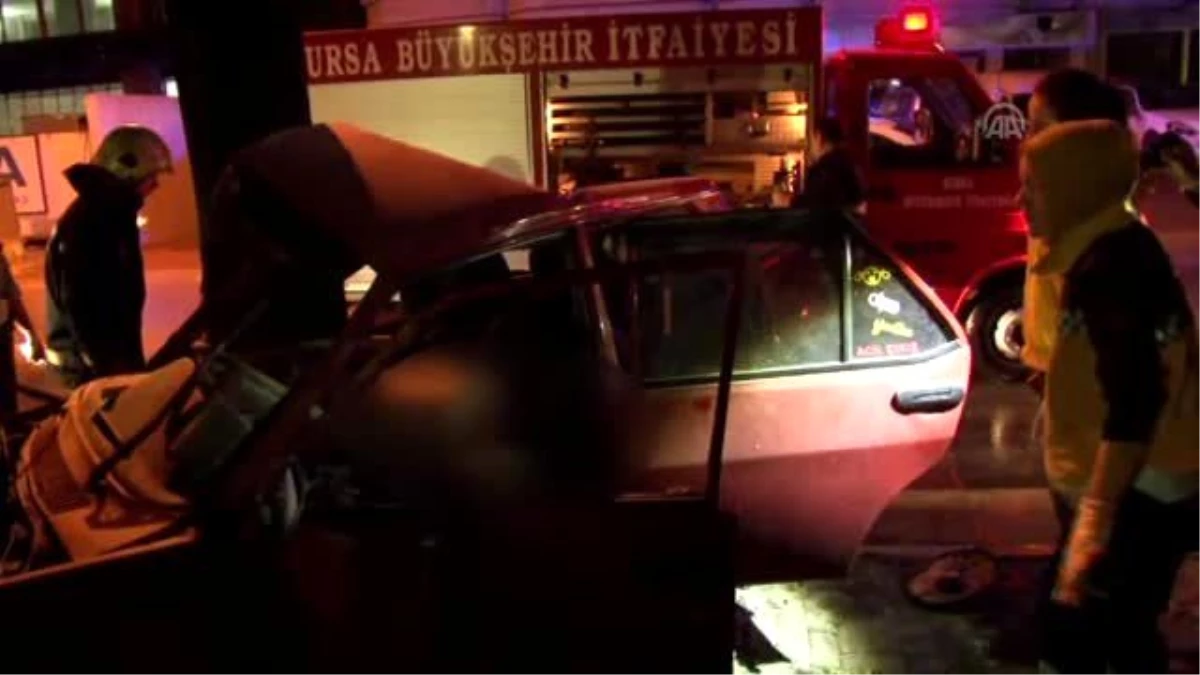Otomobil Ağaca Çarptı: 1 Ölü 3 Yaralı - Bursa