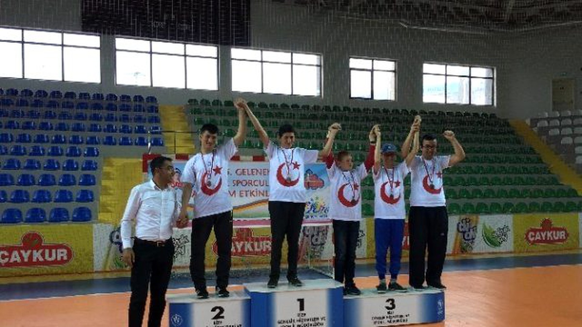 Özel Sporcular, Rize\'de Ki Atletizm Şenliğinde Buluştu