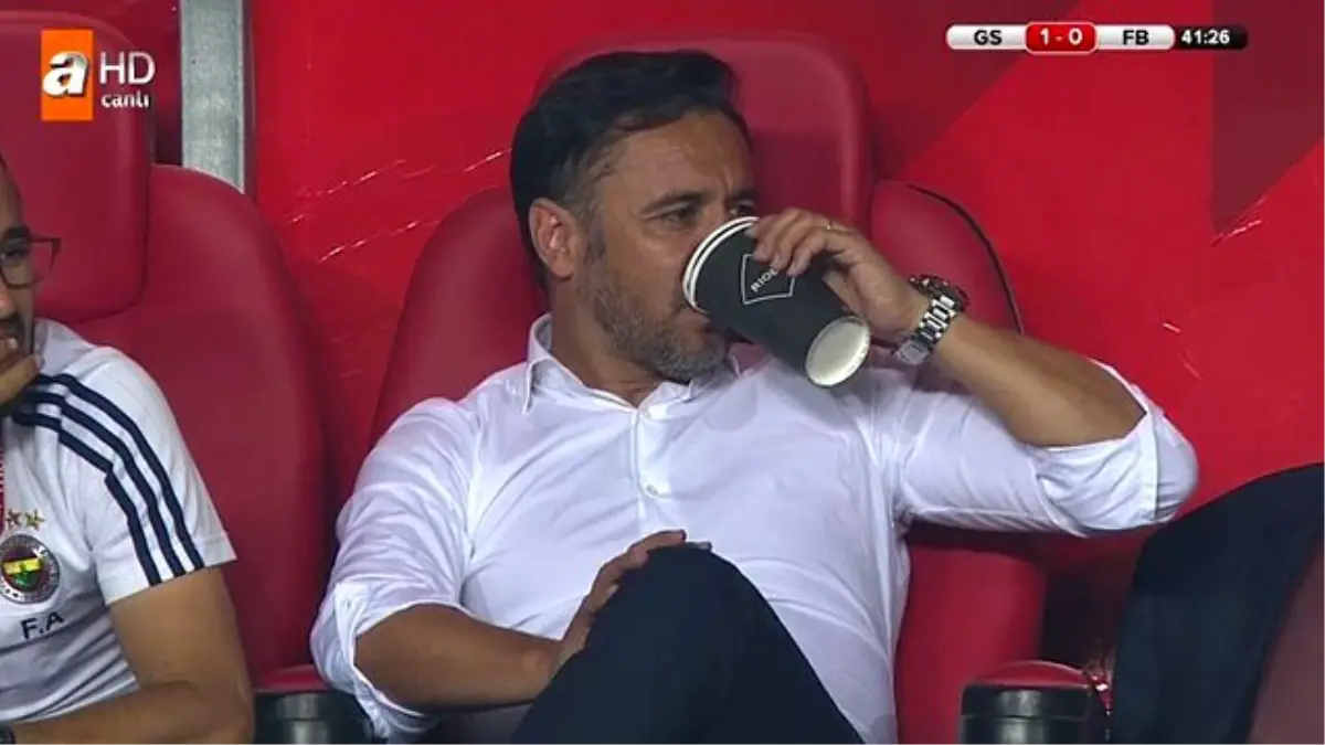 Pereira\'nın Kahveli Görüntüsü, Fenerbahçeli Taraftarları İsyan Ettirdi