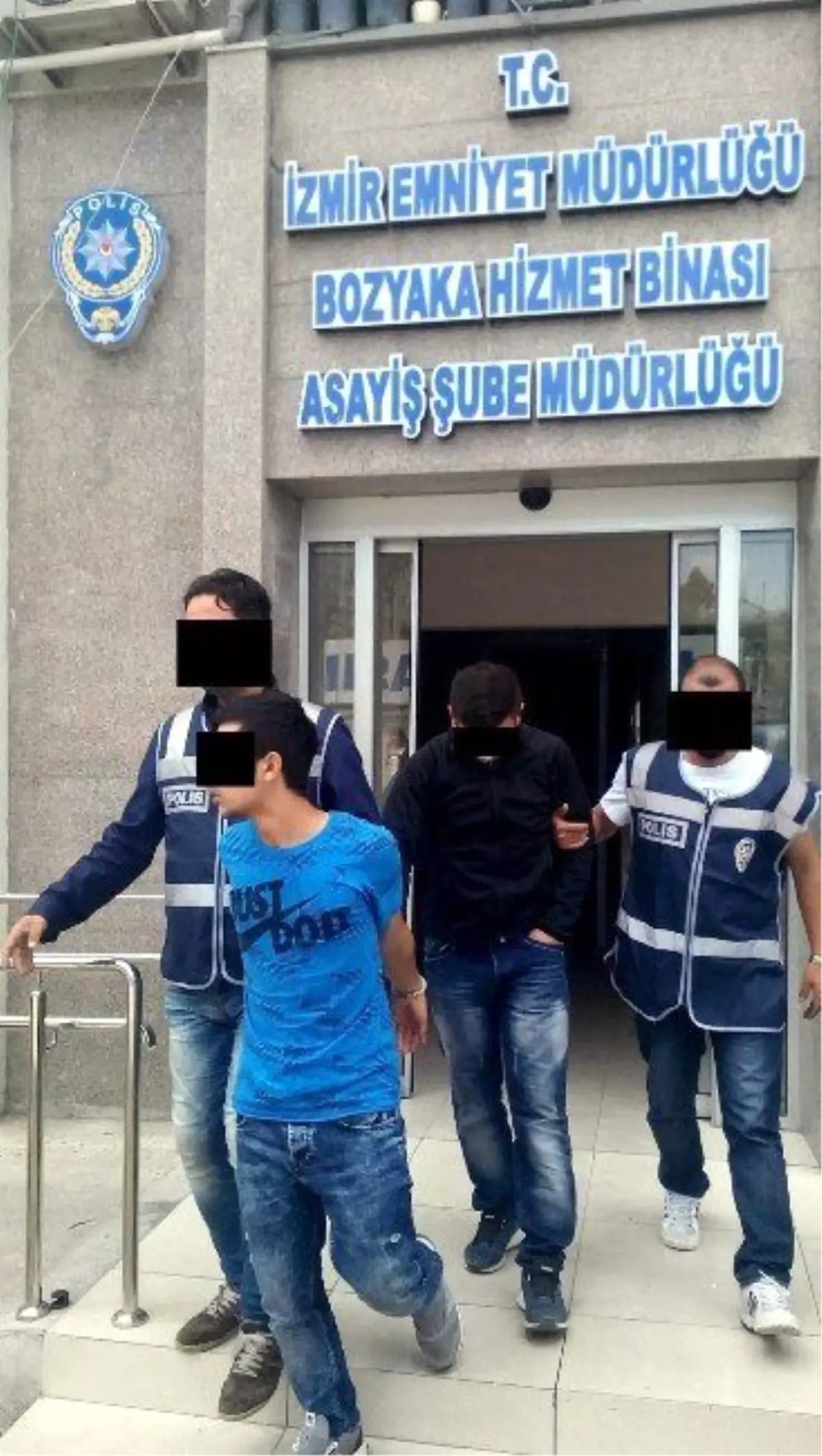 Polis, Hırsızları Kovalamaca Sonucu Yakaladı