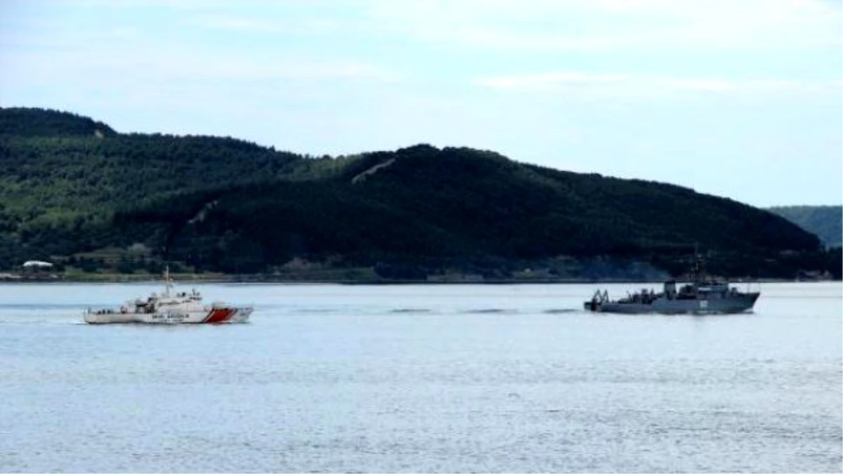 Rus Askeri Gemisi, Çanakkale Boğazı\'ndan Geçti