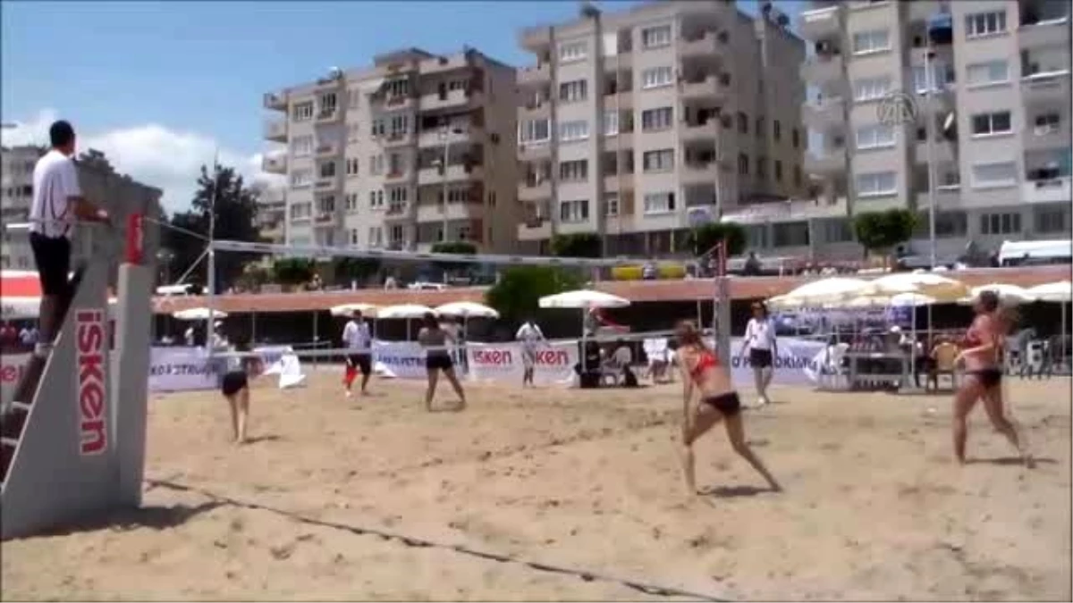 Türkiye Üniversitelerarası Plaj Voleybolu Şampiyonası Başladı