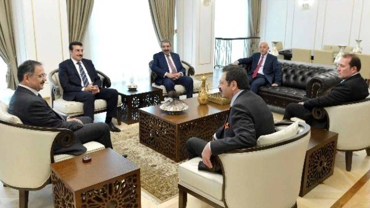 Başkan Hiçyılmaz, Çevre ve Şehircilik Bakanı Özhaseki\'ye Hayırlı Olsun Ziyaretinde Bulundu