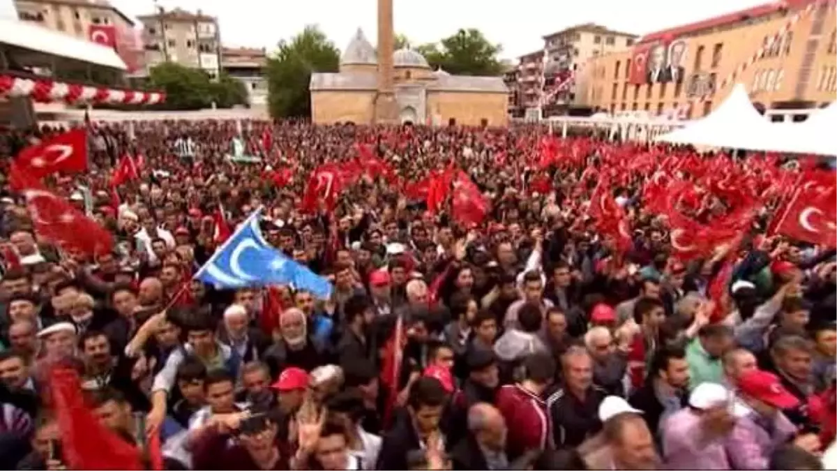 Erdoğan: "Biz Bu Güne Kadar Hiçbir Faninin Önünde Eğilmedik"