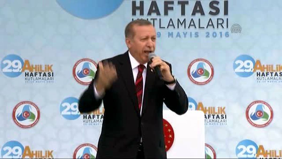 Erdoğan: " Bunlar Haysiyet Celladıdır, Bunlar Kan Emicidir"
