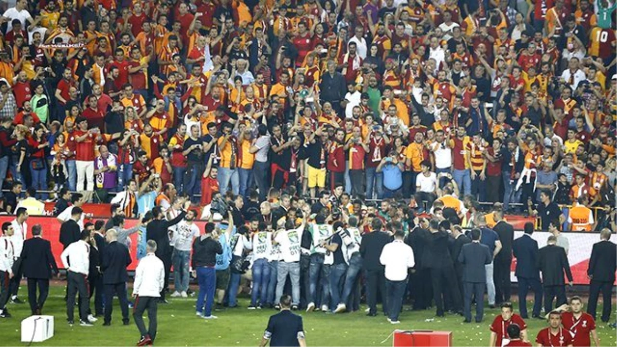 Fenerbahçeli Futbolcular, Kupa Seramonisine Katılmadı