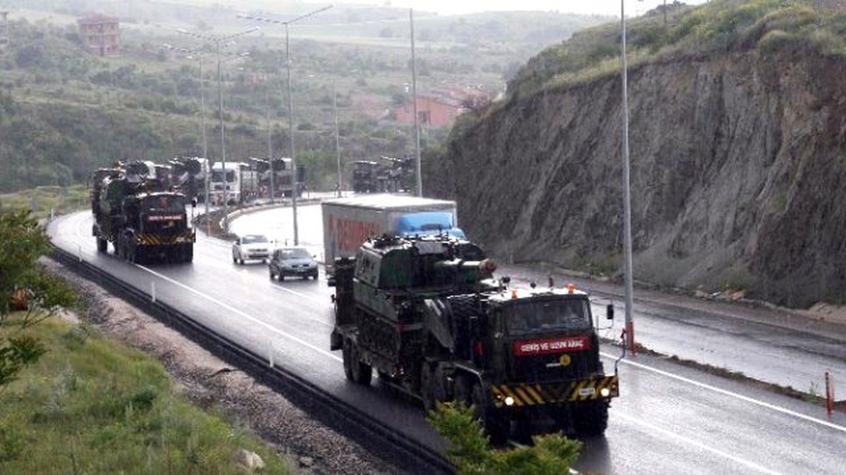 Güneydoğu\'ya Sevk Edilen Obüs Topları Yozgat\'tan Geçti