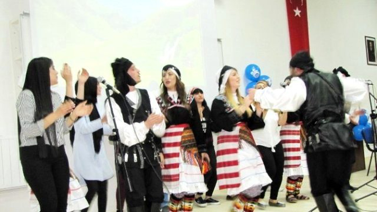 Hisarcık Myo\'da Karadeniz Gecesi