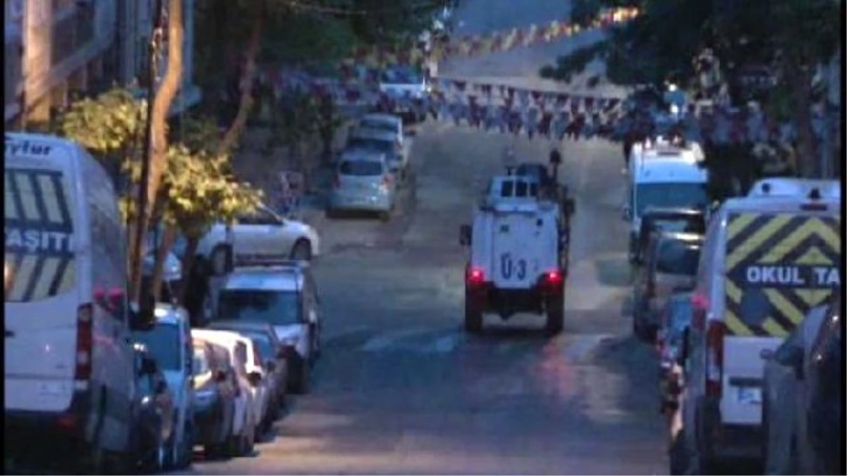 İstanbul\'da Terör Örgütü PKK\'ya Operasyon: 15 Gözaltı