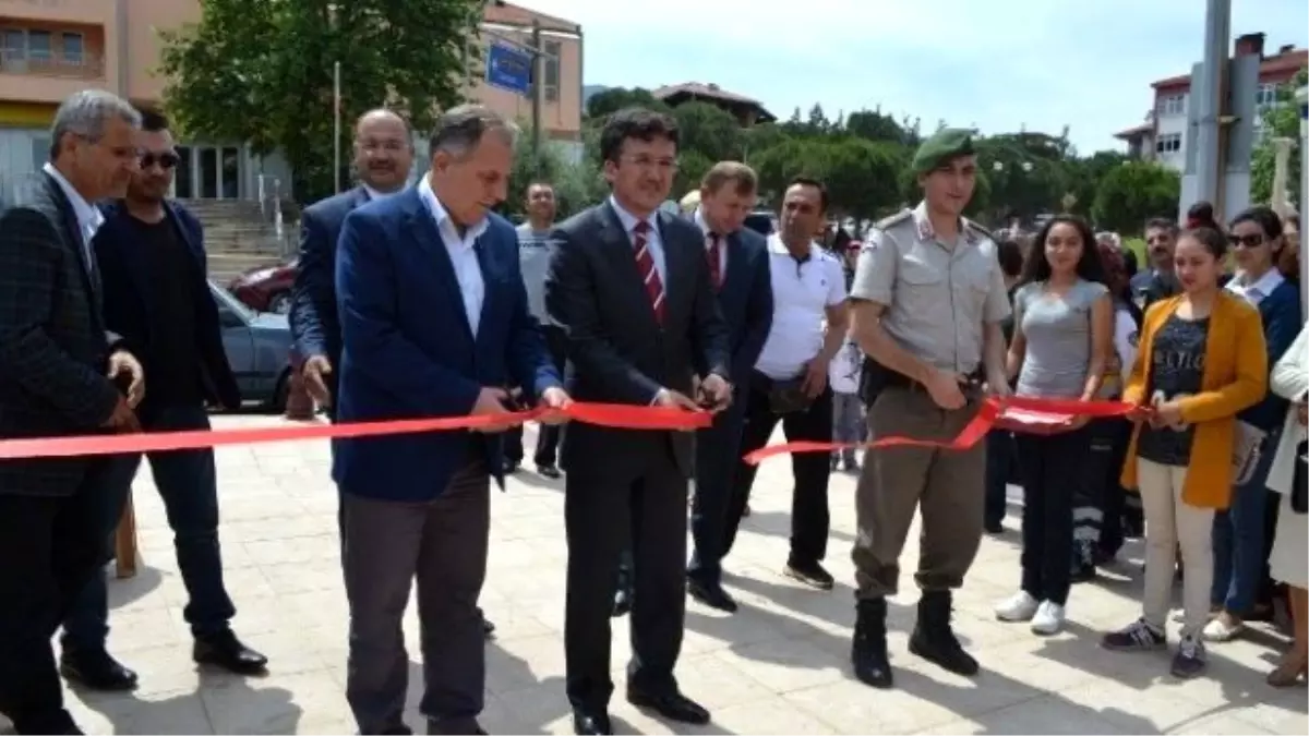 Karacasu Halk Eğitim Merkezi Kursiyerlerinden Yıl Sonu Sergisi