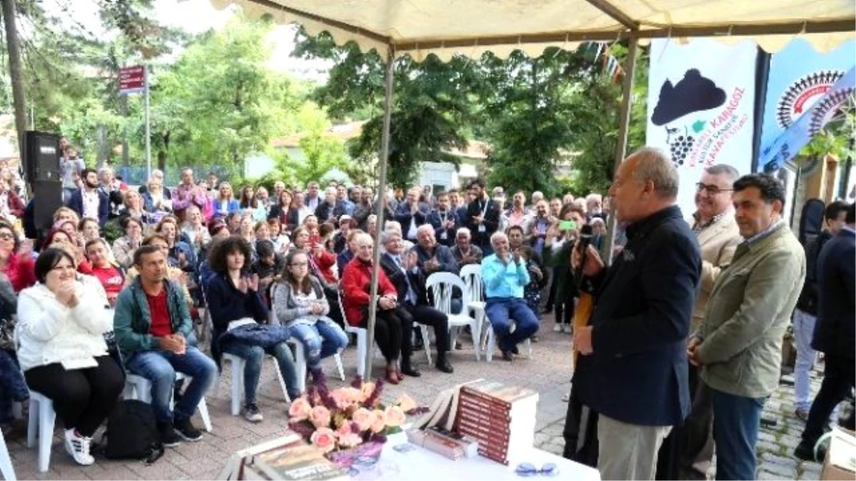 Karagöz Kültür Sanat ve Kakava Festivali\'nde Gazeteci Yazar Bekir Coşkun\'a Yoğun İlgi
