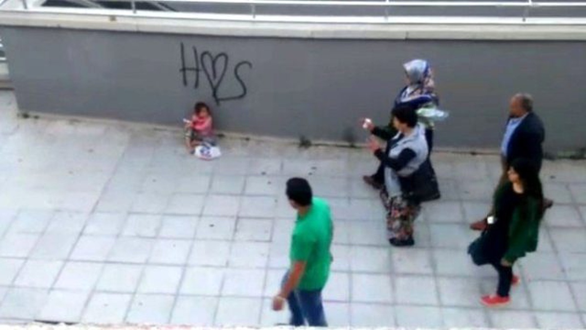 Kardeşime Süt Alacağım" Dedi, Kimse Dönüp Bakmadı