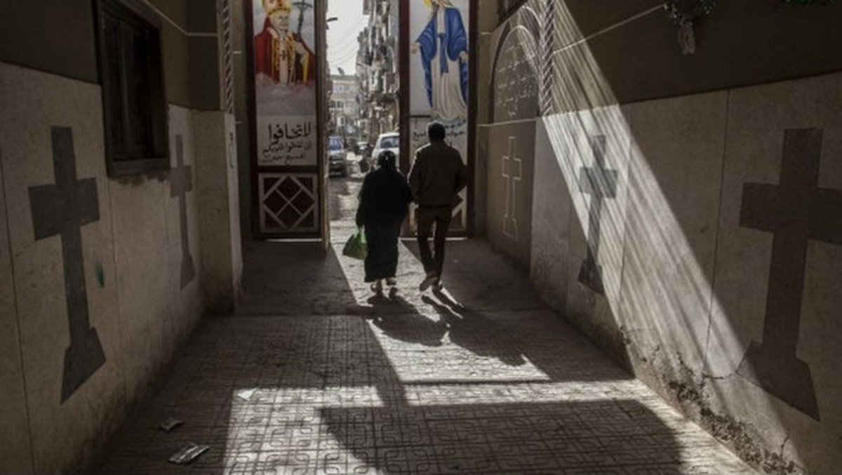 Mısır\'da Yasak Aşk Söylentisi Dini Çatışma Çıkardı