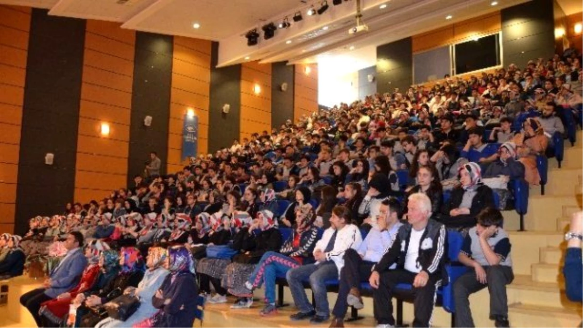 Rize\'de \'Son Yarım Asrın Hikayesi Konferansı\' Gerçekleştirildi