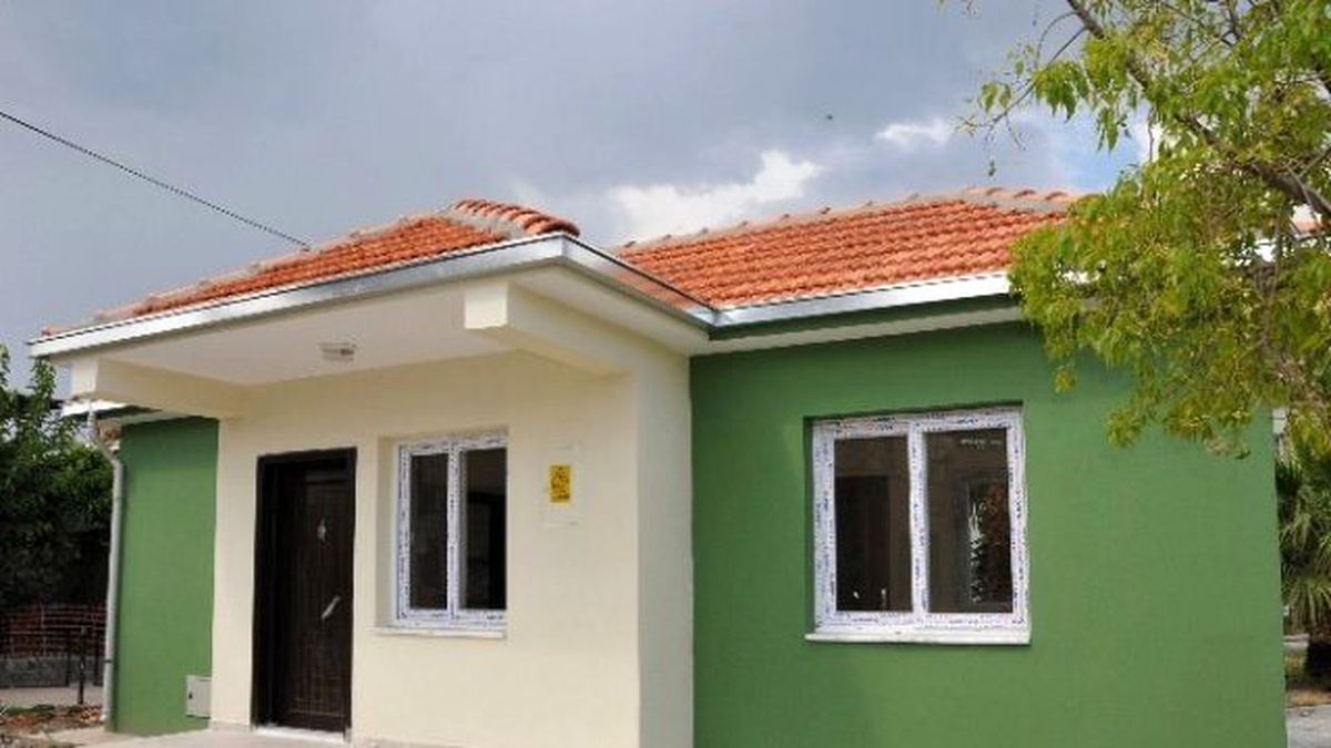Tarsus\'ta Mahallelere Muhtarlık Binası Yapılıyor