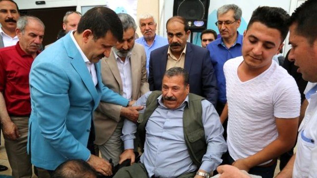 Ekinci, Engellilere Tekerlekli Sandalye Dağıttı