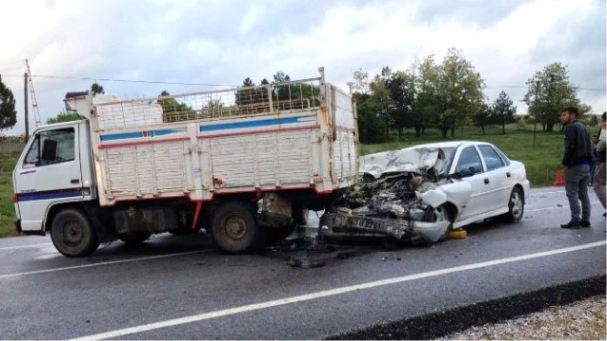 Kütahya\'da Trafik Kazası: 5 Yaralı