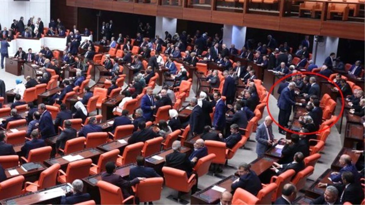 Davutoğlu Başbakanlık Sonrası İlk Kez Genel Kurul\'da
