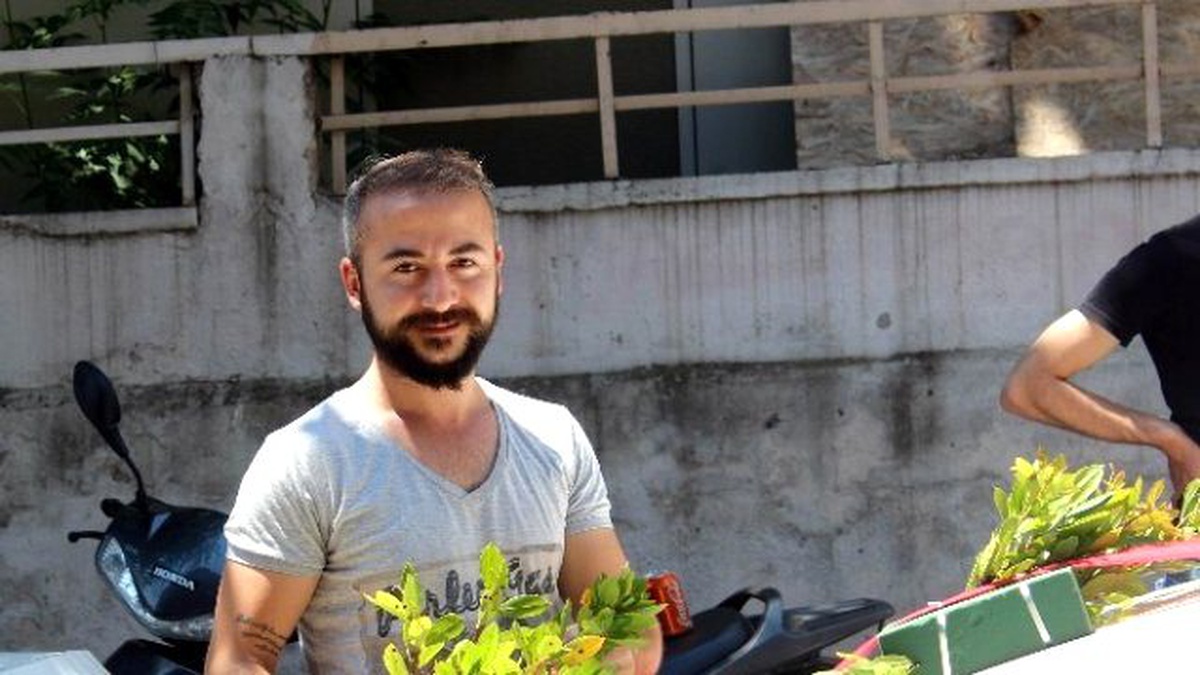 Düğün Sezonu Çiçekçilerin Yüzünü Güldürdü
