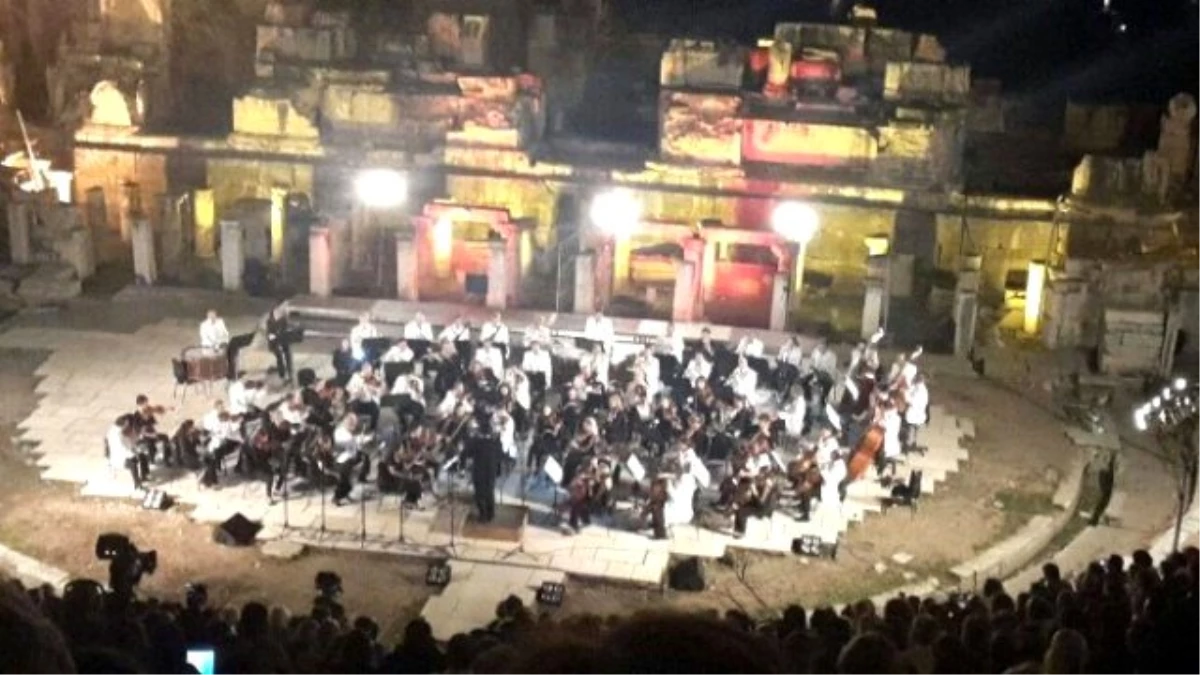 Efes Antik Tiyatro "Bahar Konseri" Ne Ev Sahipliği Yaptı