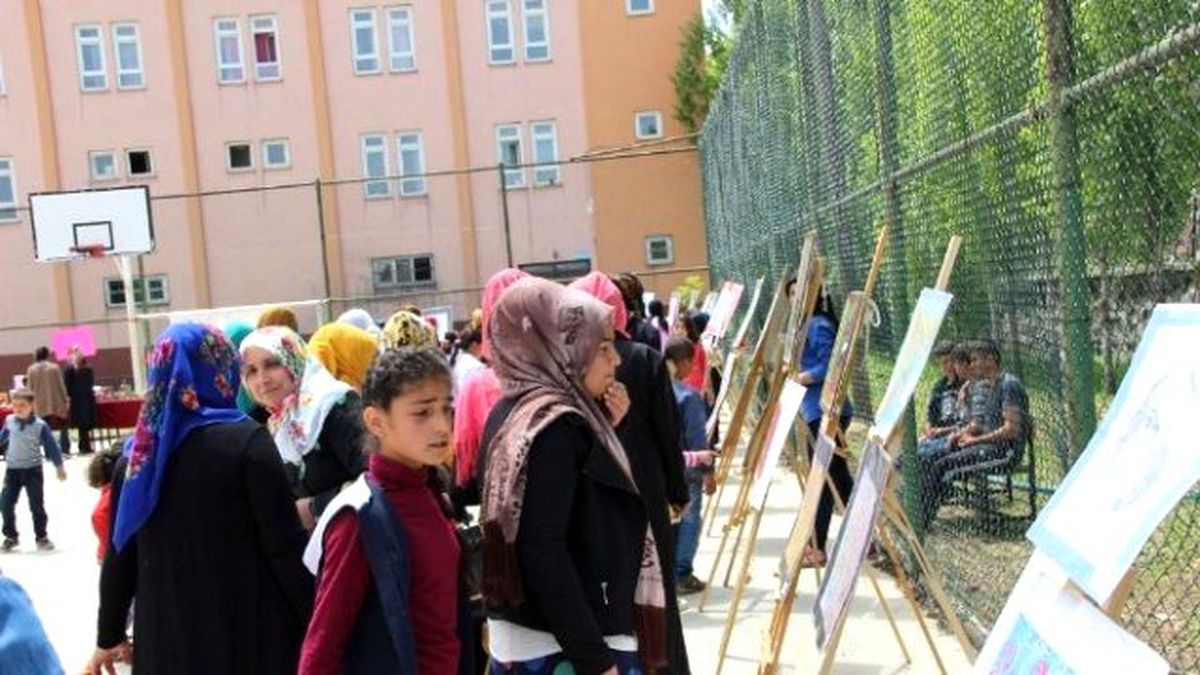 Hasköy\'de Yılsonu Sergisi