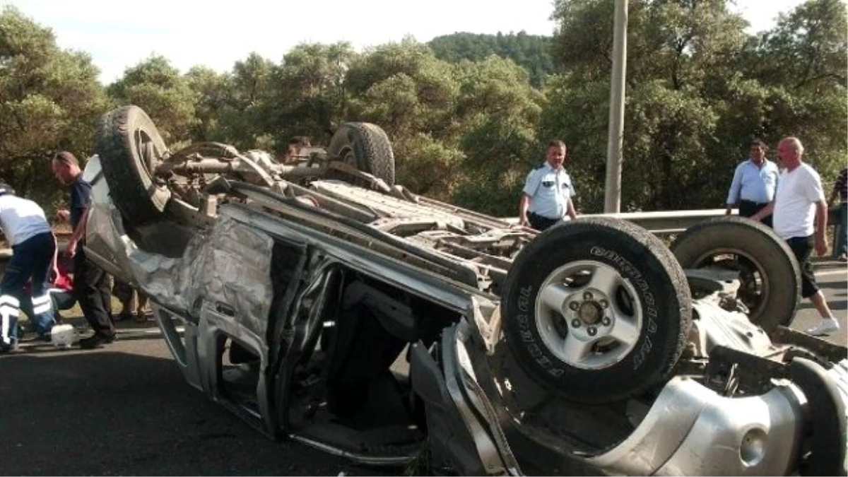 Milas\'ta Trafik Kazası 7 Yaralı