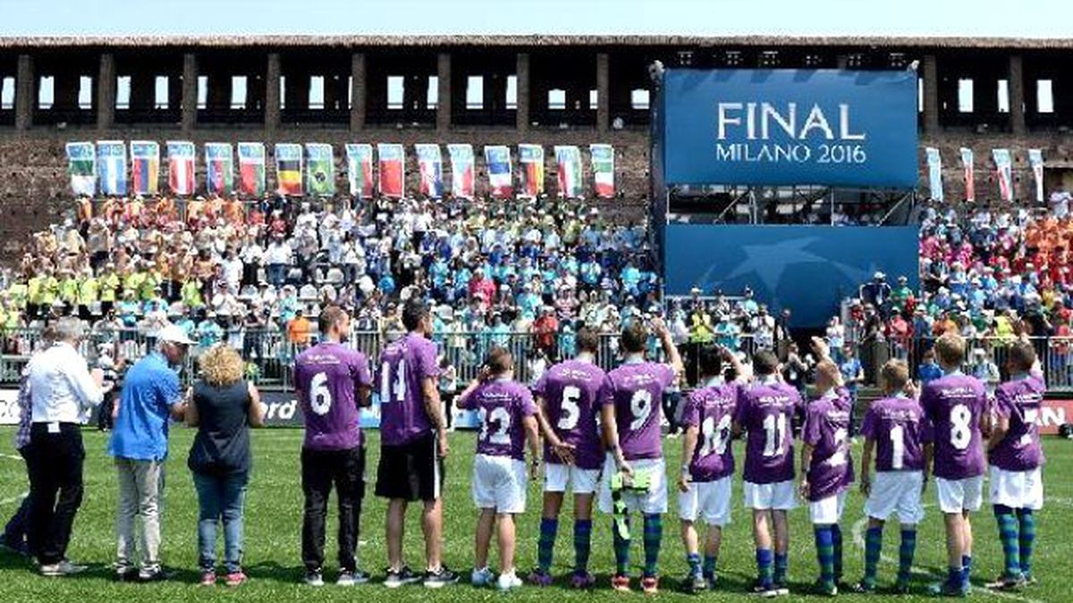Üç Kıtadan Genç Futbolcular, 4. Uluslararası Dostluk İçin Futbol Forumu\'nda Bir Araya Geldi