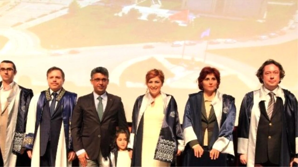 Uşak Üniversitesi Akademik Yükselme Töreni Gerçekleşti