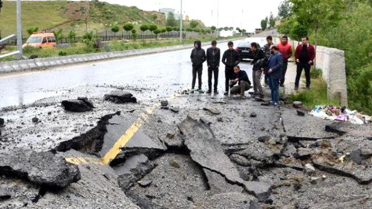 Van'da PKK'nın Yola Döşediği Patlayıcı İmha Edildi