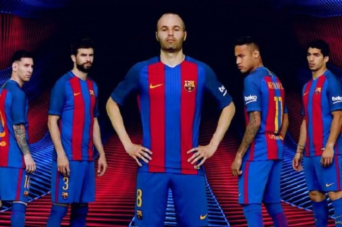 Barcelona Yeni Formasını Tanıttı!