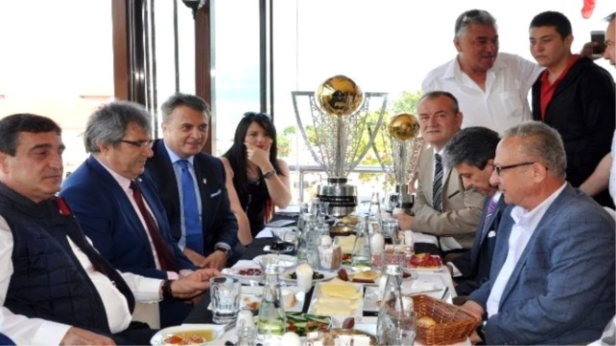 Beşiktaş\'ın Şampiyonluk Kupası Bandırma\'da