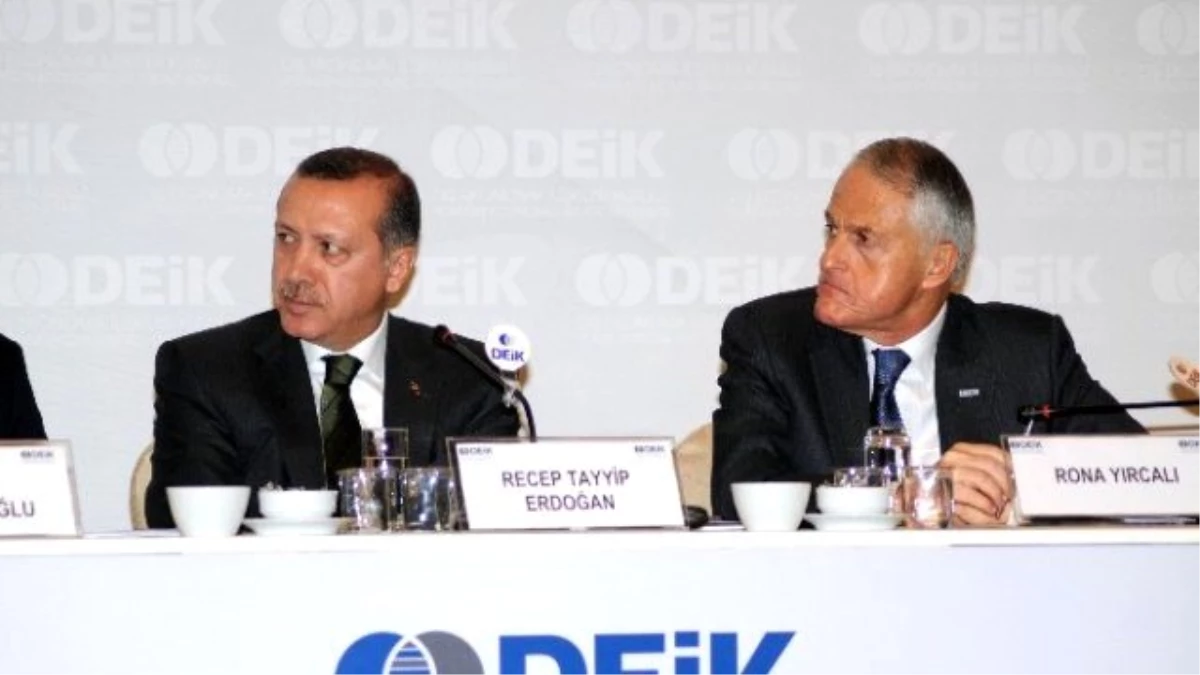 Cumhurbaşkanı Erdoğan\'a Yırcalı Eşlik Ediyor