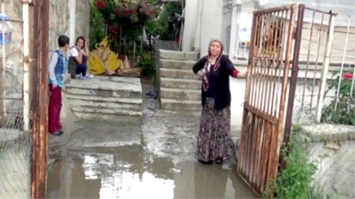 Derme Sulama Kanalı Taştı, Mahalleli Mağdur Oldu