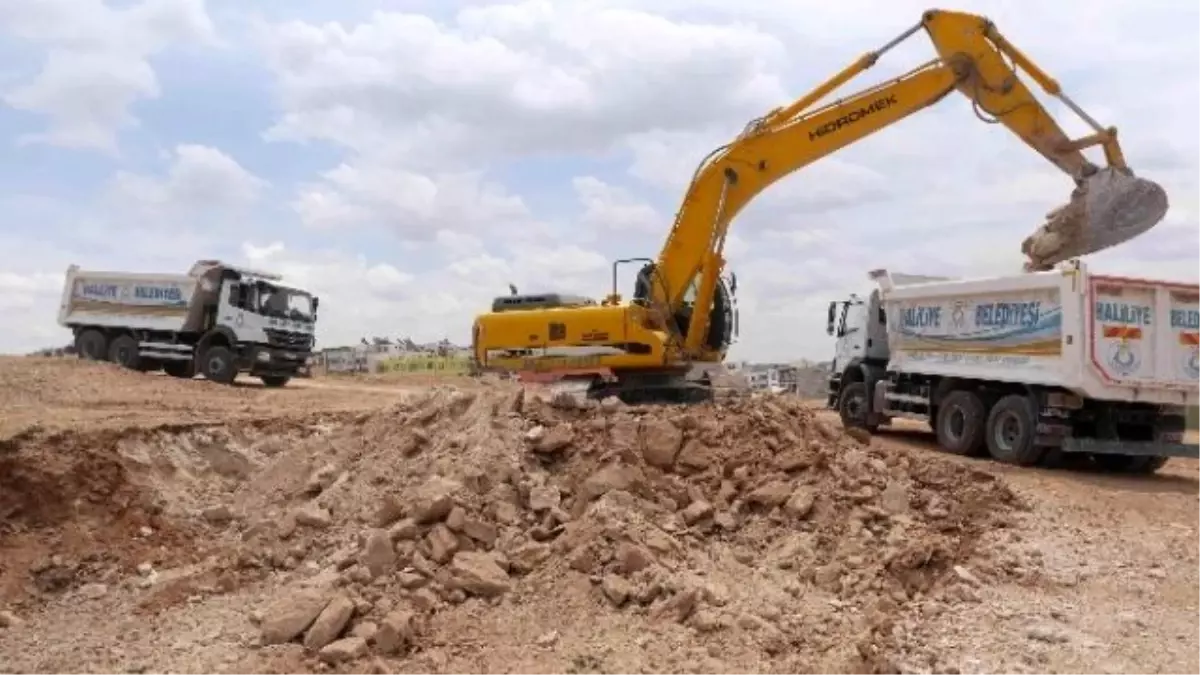 Devteşti ve Sırrın Mahallelerinde Yeni Yollar Açılıyor