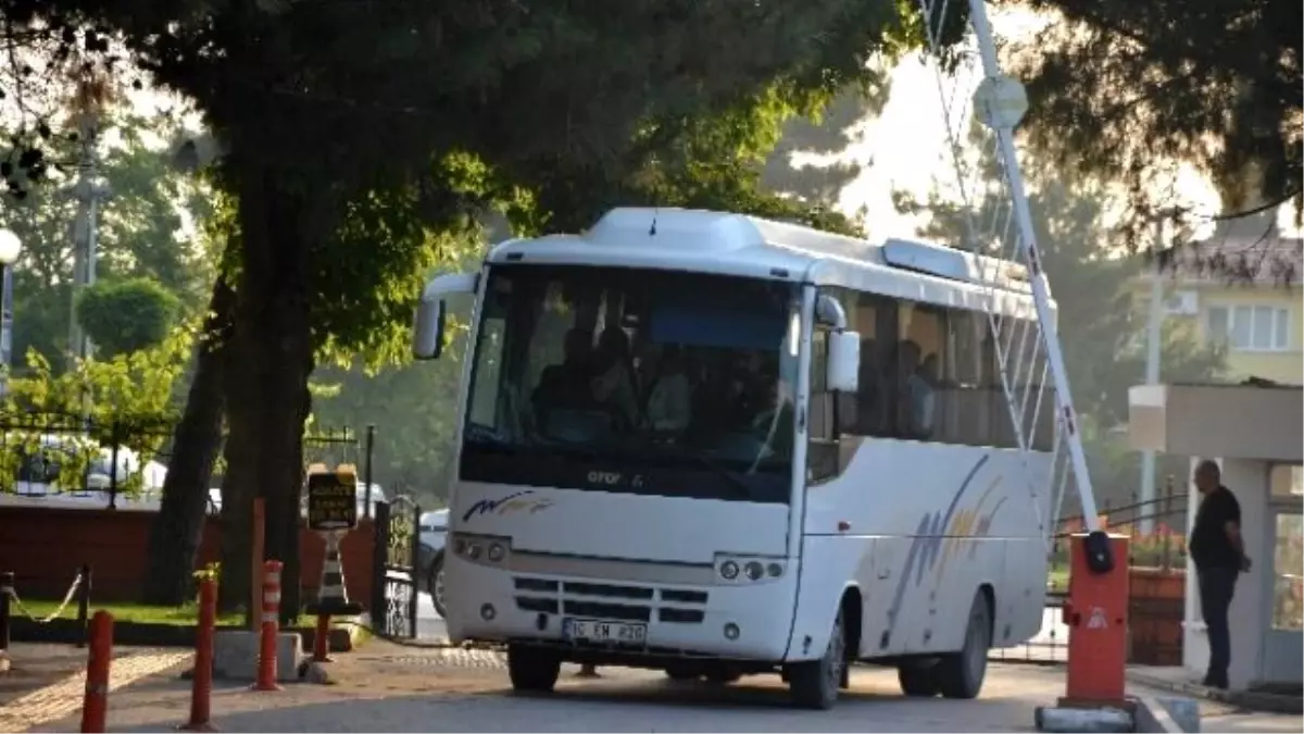 Gözaltındaki İşadamları Adliyede