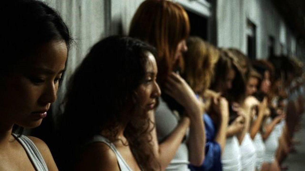 Cinsel İlişki Kölesi 200 Kadın Kurtarıldı