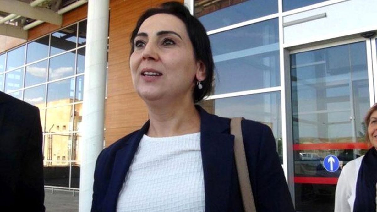Rahatsızlanarak Hastaneye Kaldırılan Figen Yüksekdağ Taburcu Edildi