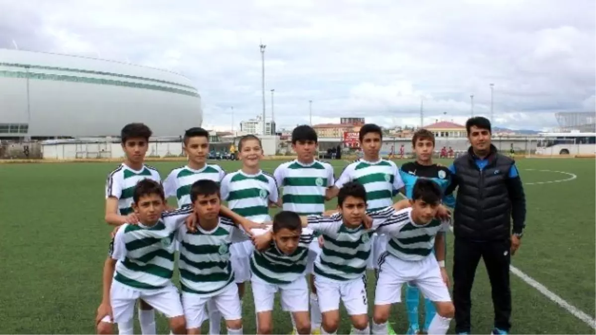 Sivas Belediyespor U-13 Takımı Şampiyon Oldu