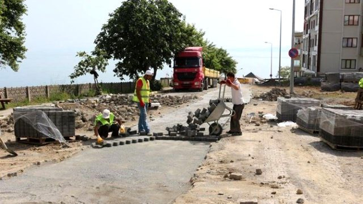 Ankara Caddesinde Kilit Parke Çalışmalarına Başlanıldı
